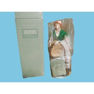 Avon Fine Collectibles Irish Ireland Heritage Porcelain Doll W/Green Plaid Dress